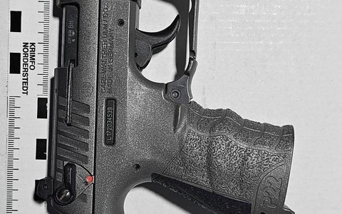 BPOL-H: Mit einer Schreckschusspistole im Handgepäck auf den Weg in den Urlaub - Foto: presseportal.de BPOL-H: Mit einer Schreckschusspistole im Handgepäck auf den Weg in den Urlaub - Foto: presseportal.de