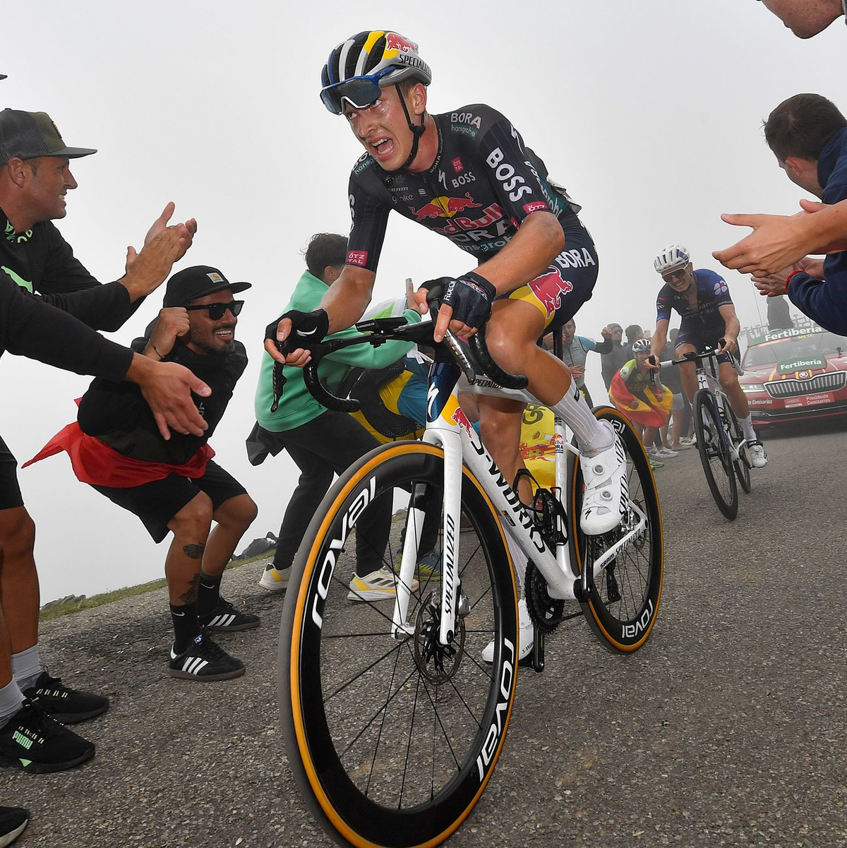 Florian Lipowitz ist beim Criterium du Dauphiné auf den zweiten Gesamtplatz vorgerückt. - Foto: Roth/dpa
