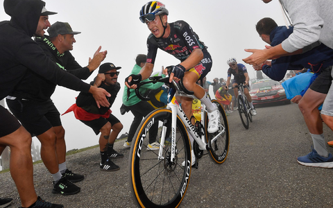 Florian Lipowitz ist beim Criterium du Dauphiné auf den zweiten Gesamtplatz vorgerückt. - Foto: Roth/dpa