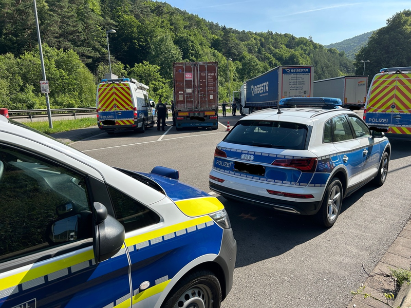 POL-PDLD: Schwerverkehrskontrolle - Foto: presseportal.de