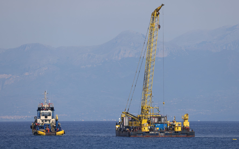 Das Wrack der «Bayesian» liegt tief auf dem Meeresboden - die Bergung gilt als technisch aufwendig. (Archivbild) - Foto: Alberto Lo Bianco/IPA via ZUMA Press/dpa Das Wrack der «Bayesian» liegt tief auf dem Meeresboden - die Bergung gilt als technisch aufwendig. (Archivbild) - Foto: Alberto Lo Bianco/IPA via ZUMA Press/dpa