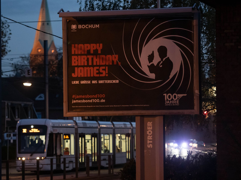 Zum 100. Geburtstag hatte die Stadt mit dem berühmten Geheimagenten geworben - stammt er doch angeblich aus Wattenscheid. (Archivbild) - Foto: Bernd Thissen/dpa