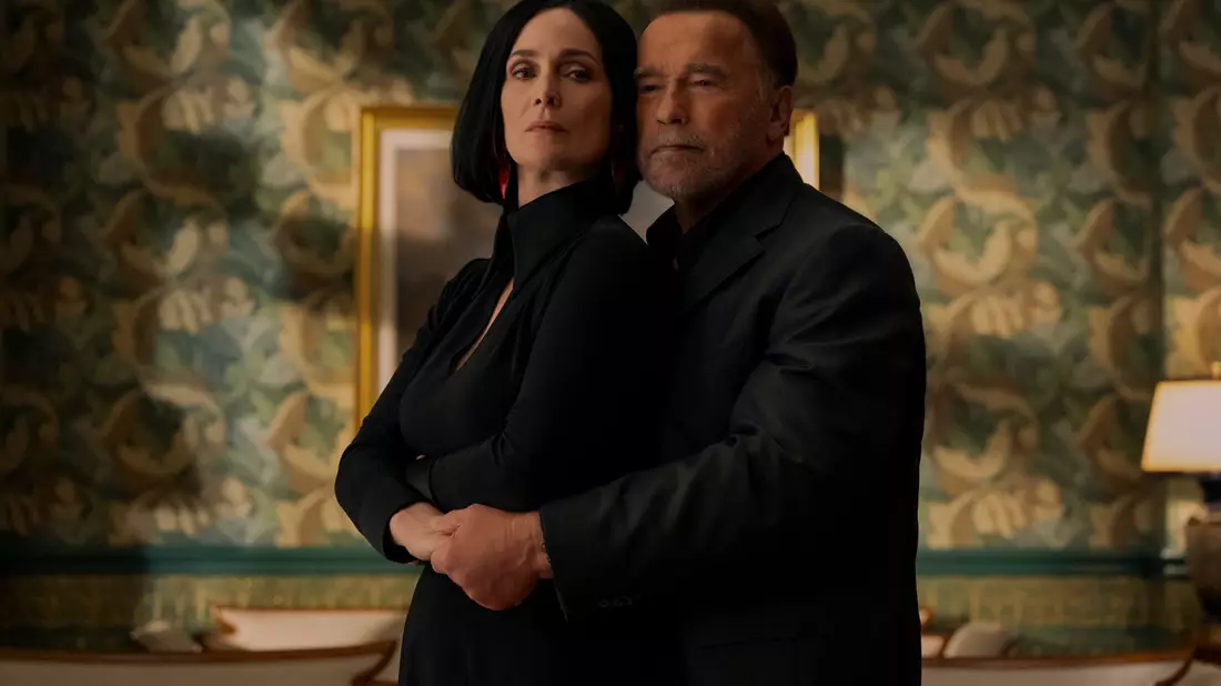 Carrie-Anne Moss und Arnold Schwarzenegger in «Fubar»: Die zweite Staffel ist seit 12.6. beim Streamingdienst Netflix zu sehen. - Bild: Netflix/dpa