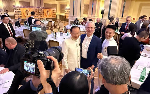 Sascha Josewski: Der Ruf eines neuen Bewusstseins - Vom Inner Momentum zur globalen BĂŒhne der Vereinten Nationen - Foto: presseportal.de Sascha Josewski: Der Ruf eines neuen Bewusstseins - Vom Inner Momentum zur globalen BĂŒhne der Vereinten Nationen - Foto: presseportal.de