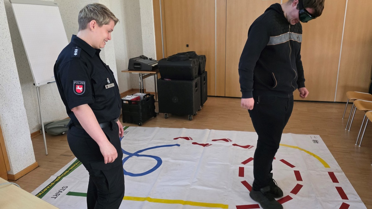 POL-EL: Meppen - Verkehrssicherheitstag - Fokus auf landwirtschaftliche Fahrzeuge - Foto: presseportal.de