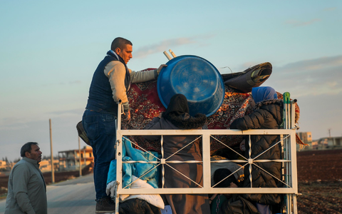 Zwei Millionen Syrier sind seit dem Fall des Assad-Regimes zurückgekehrt. (Archivbild) - Foto: Khalil Hamra/AP/dpa