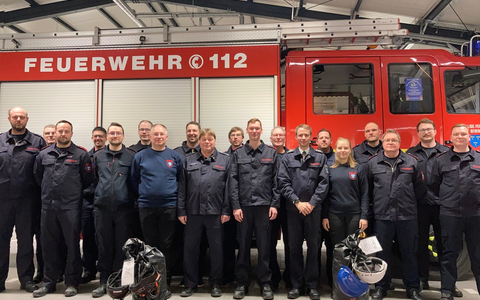 FW Beverungen: Neue Fachgruppe ERHT der Feuerwehr Beverungen gegründet / Spezialisten bündeln ihre Kräfte - Foto: presseportal.de FW Beverungen: Neue Fachgruppe ERHT der Feuerwehr Beverungen gegründet / Spezialisten bündeln ihre Kräfte - Foto: presseportal.de