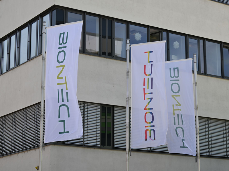 Biontech hat den Streit mit Übernahmekandidat Curevac um Patentrechte im Zusammenhang mit Covid-19-Impfstoff ad acta gelegt. (Archivfoto) - Foto: Arne Dedert/dpa