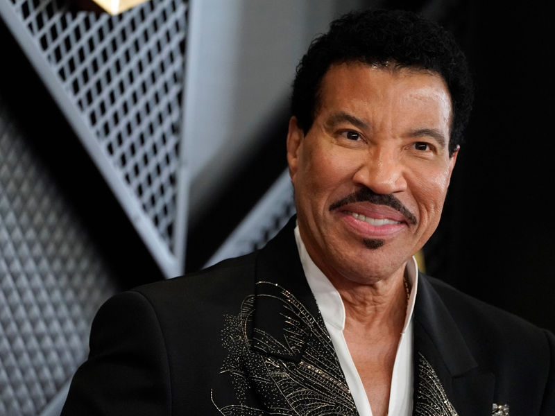 «Madonna sah aus wie Madonna. Prince wie Prince. Und Michael Jackson wie Michael Jackson. Sie waren keine Darsteller, sie waren das, was sie waren», sagt Lionel Richie über die 80er Jahre. - Foto: Jordan Strauss/Invision/AP/dpa