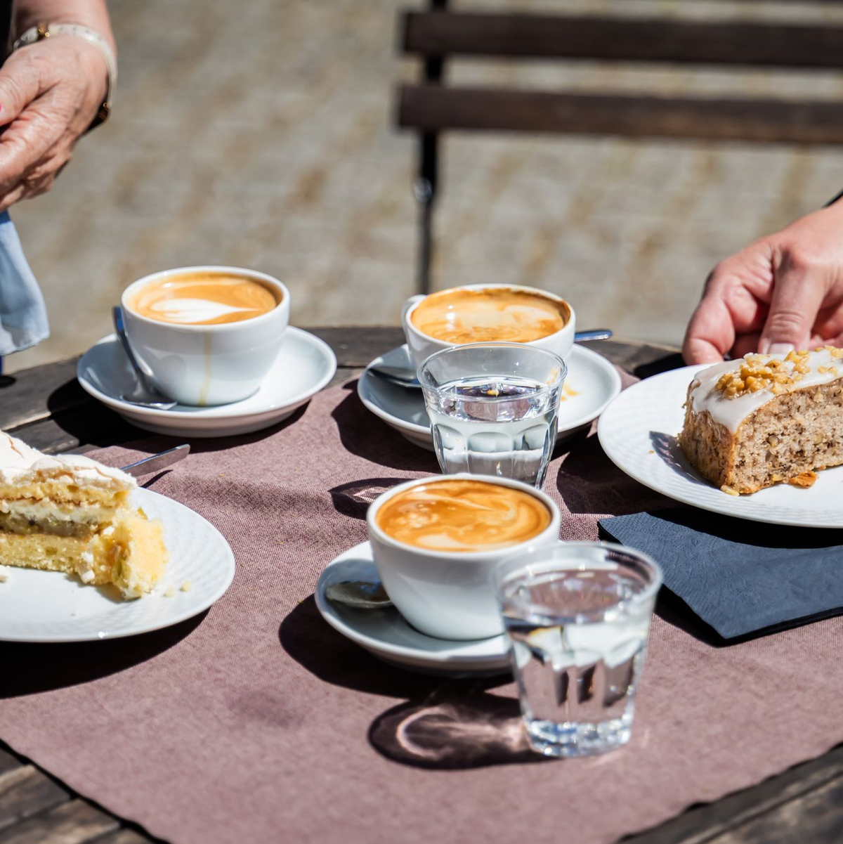 Viel freie Zeit oder längeres Arbeiten? Viele stehen mit steigendem Alter vor der Wahl. (Archivbild) - Foto: Christoph Soeder/dpa