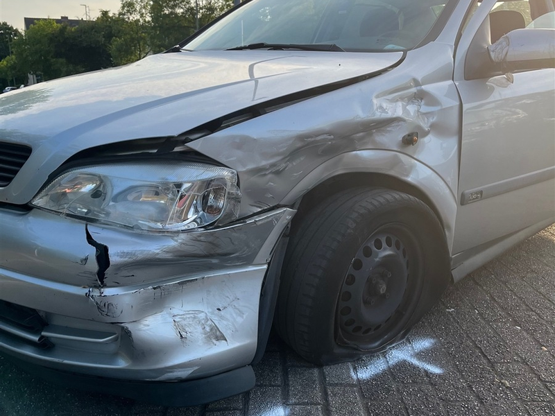 POL-DU: Bergheim: Zwei Schwerverletzte nach Verkehrsunfall - Foto: presseportal.de