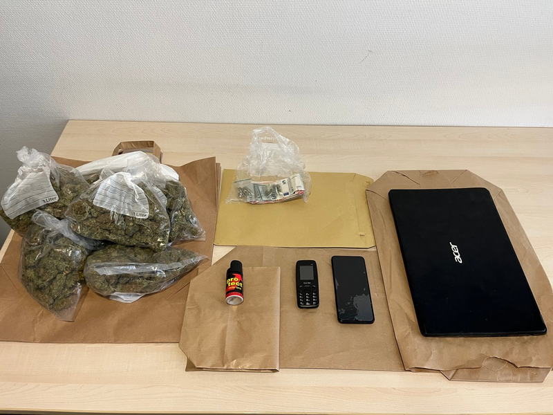 POL-K: 250613-3-K Schlag gegen Drogenszene im Brennpunkt Kalk - Brennpunktteam stellt Betäubungsmittel sicher - Foto: presseportal.de
