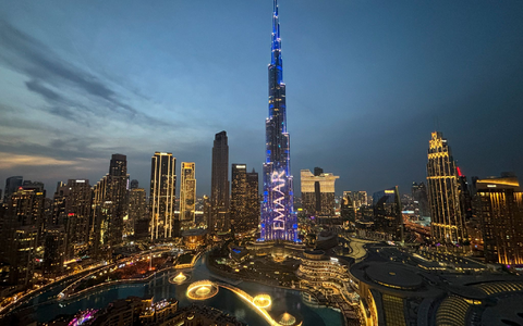 Auch von Reisen nach Dubai rät das Auswärtige Amt wegen der Eskalation im Nahen Osten ab. - Foto: Altaf Qadri/AP/dpa