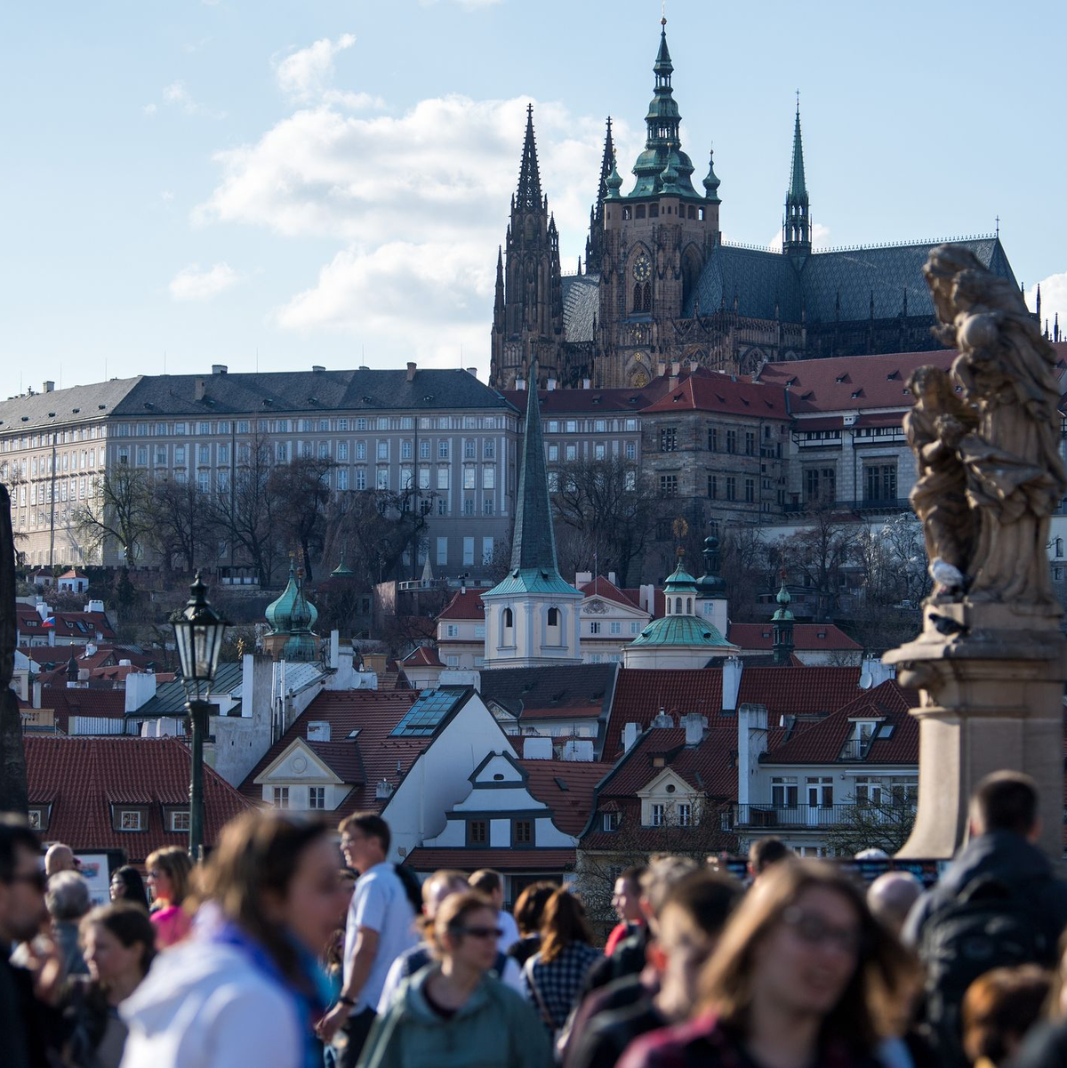 Große Teile Prags und mehrere Regionen Tschechiens waren am Freitag zeitweise ohne Strom. - Foto: Monika Skolimowska/dpa/dpa-tmn