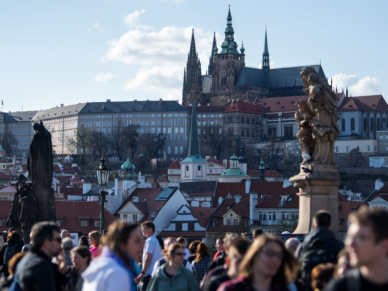 Große Teile Prags und mehrere Regionen Tschechiens waren am Freitag zeitweise ohne Strom. - Foto: Monika Skolimowska/dpa/dpa-tmn
