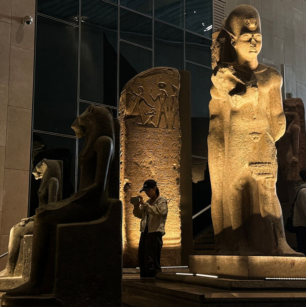 Zur Eröffnung sind Staats- und Regierungschefs aus aller Welt angereist.  - Foto: Gehad Hamdy/dpa