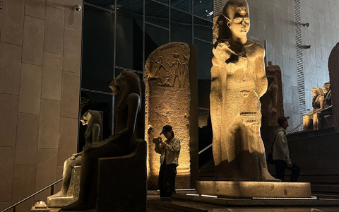 Das Große Ägyptische Museum ist schon im Probebetrieb, doch die große offizielle Eröffnung steht noch aus. (Archivbild) - Foto: Gehad Hamdy/dpa