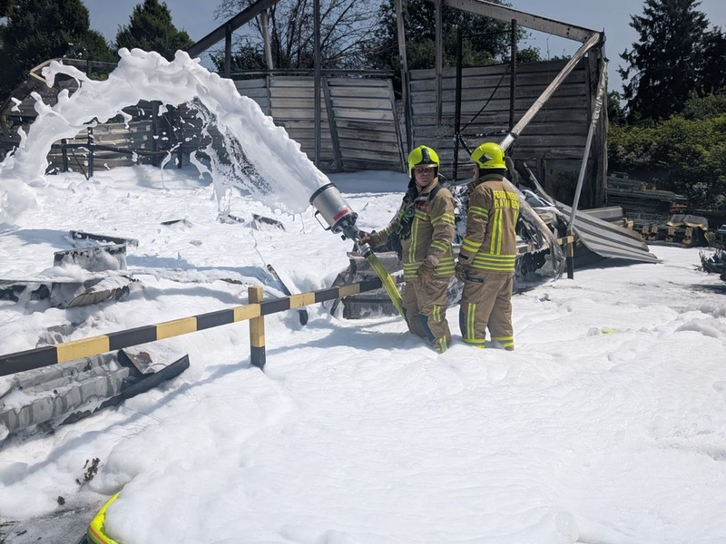 FW Ratingen: Unterstützung bei Großbrand in Velbert - Foto: presseportal.de