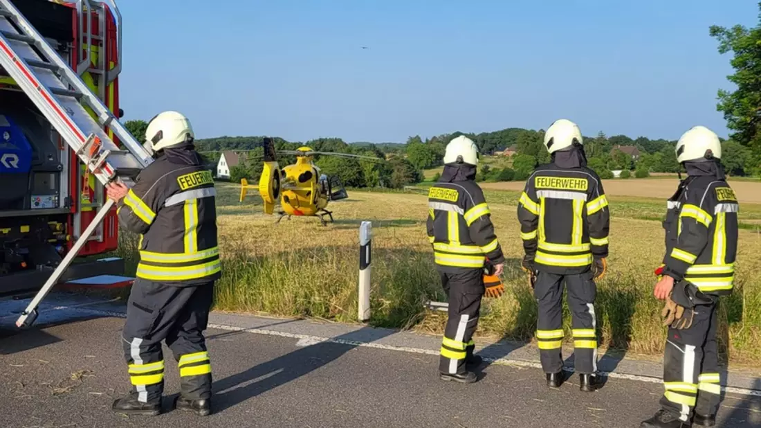 FW-EN: Motorrad kollidiert mit Traktor - Bild: presseportal.de