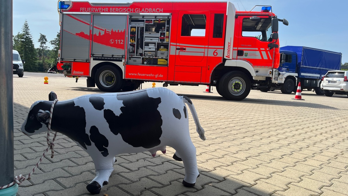FW-GL: Große Jahresübung 2025: Feuerwehr Bergisch Gladbach stellt Einsatzfähigkeit eindrucksvoll unter Beweis - Foto: presseportal.de