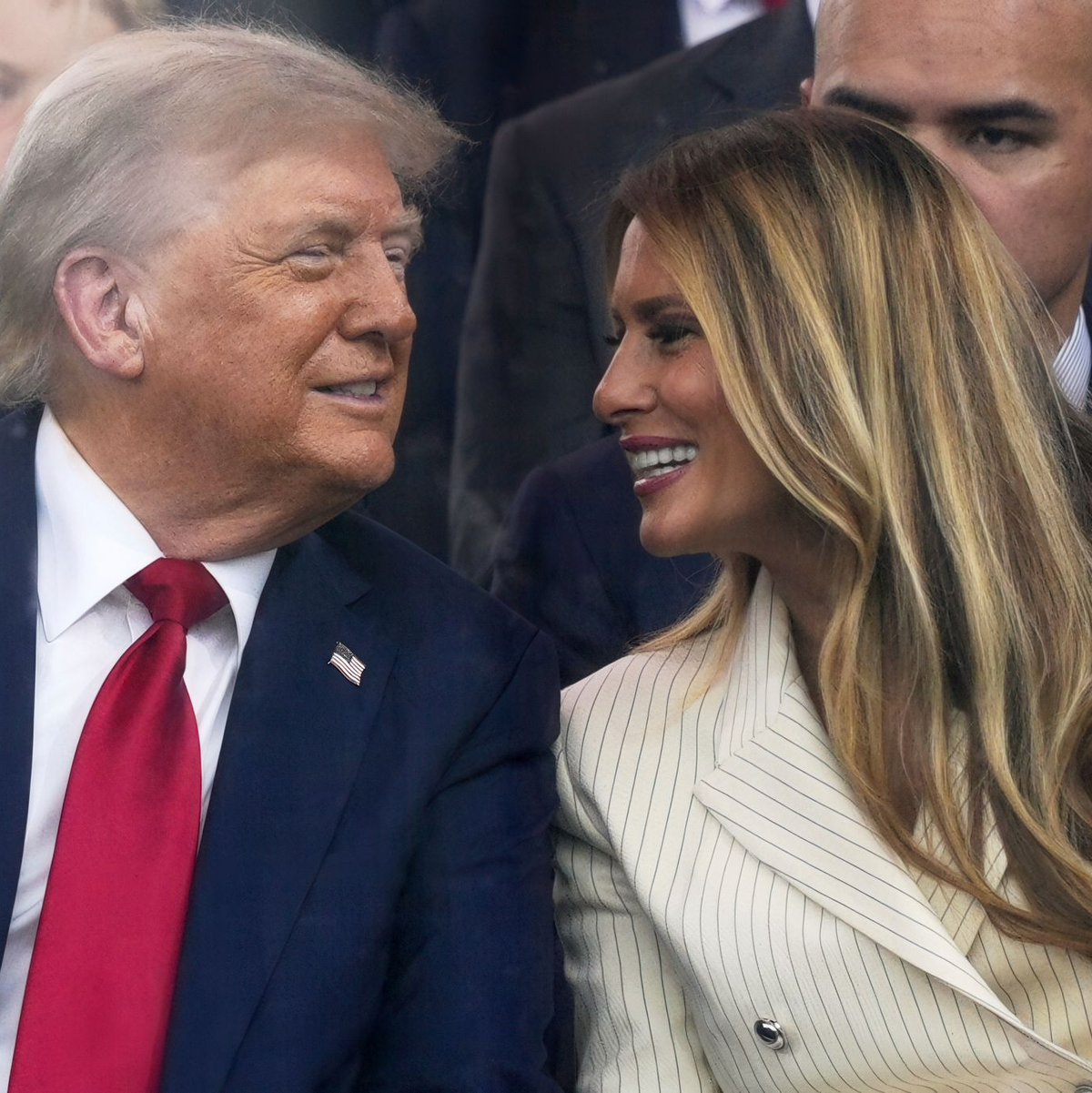 Trump forderte den Iran erneut zu einem Abkommen auf.  - Foto: Julia Demaree Nikhinson/AP/dpa