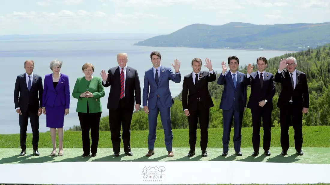 Erst winkte er noch freundlich für Familienbild -  dann ließ Trump 2018 am Ende den G7-Gipfel scheitern, indem er seine Zustimmung zur Abschlusserklärung zurückzog. (Archivbild) - Bild: Michael Kappeler/dpa