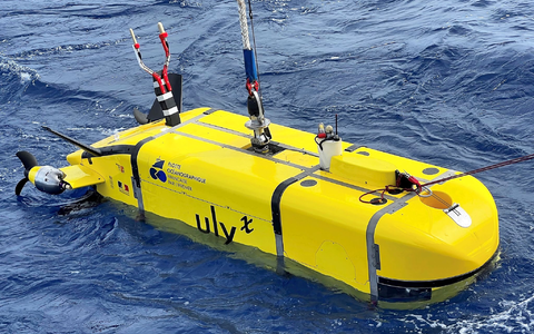 Französische Forscherinnen und Forscher beginnen die Suche nach Atommüll-Fässern im Atlantischen Ozean. - Foto: -/Flotte Océanographique Française - Campagne UlyXDemo/dpa
