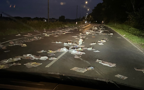 POL-VIE: Unbekannte warfen Wochenendzeitungen auf die Fahrbahn und verursachten eine Gefahrenstelle - Polizei sucht Zeugen - Foto: presseportal.de
