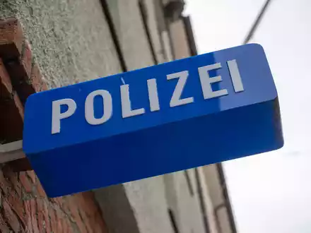 Nicht alle Betroffenen wendeten sich an die Polizei. (Symbolbild) - Foto: Peter Kneffel/dpa
