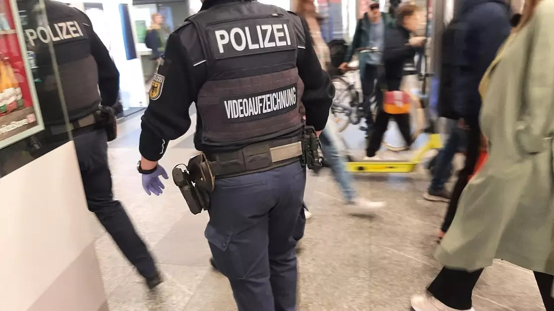BPOL-HB: Wegen Drogenbesitzes verhaftet Bundespolizei 32-Jährigen am Hauptbahnhof - Bild: presseportal.de