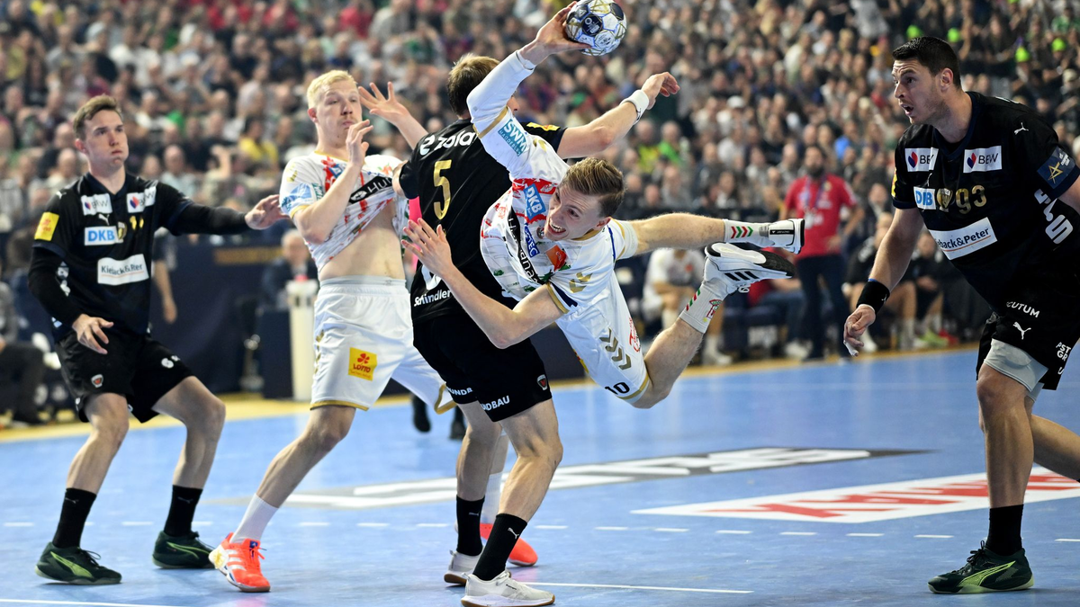 Felix Claar war beim Champions-League-Auftakt des SCM bester Schütze seines Teams. (Archivbild) - Foto: Marius Becker/dpa