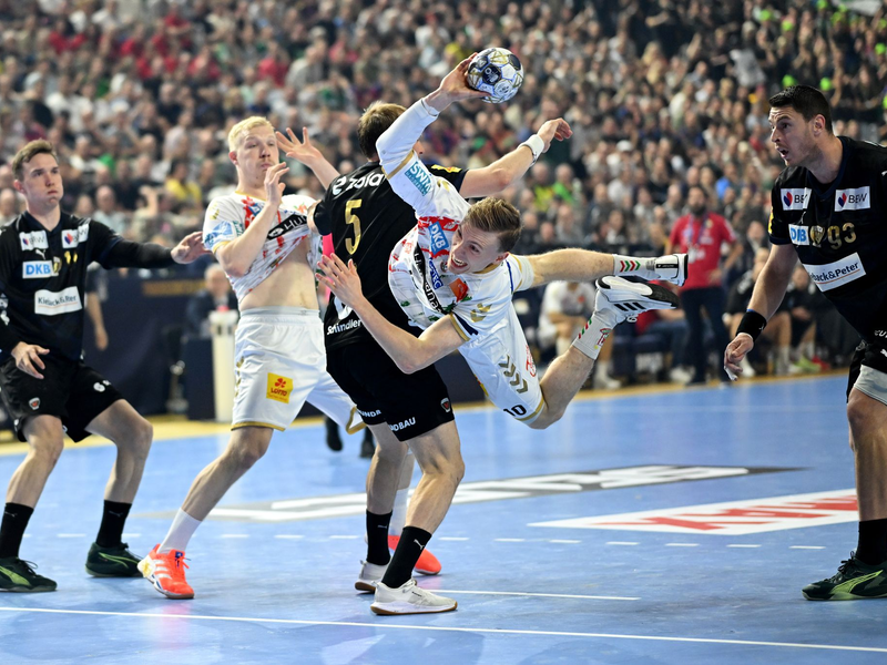 Felix Claar war beim Champions-League-Auftakt des SCM bester Schütze seines Teams. (Archivbild) - Foto: Marius Becker/dpa