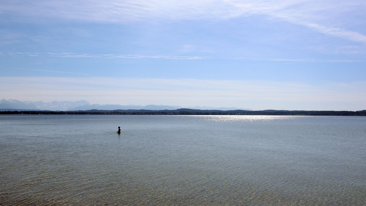 Blick auf den Starnberger See. (Archivbild) - Foto: Karl-Josef Hildenbrand/dpa