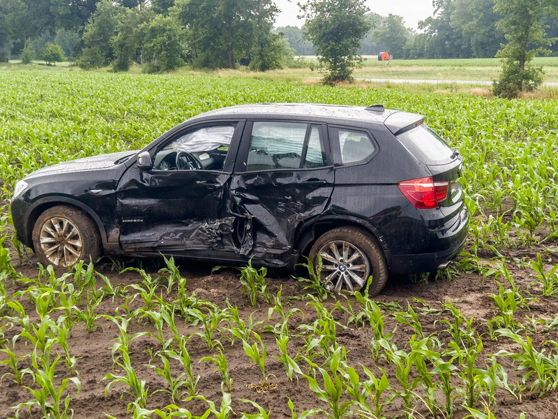 FW Lüchow-Dannenberg: +++ Zwei SUV's kollidieren nahe Klein Gusborn +++ Fünf Personen z.T. schwer verletzt +++ Landesstraße zeitweise voll gesperrt +++ - Foto: presseportal.de