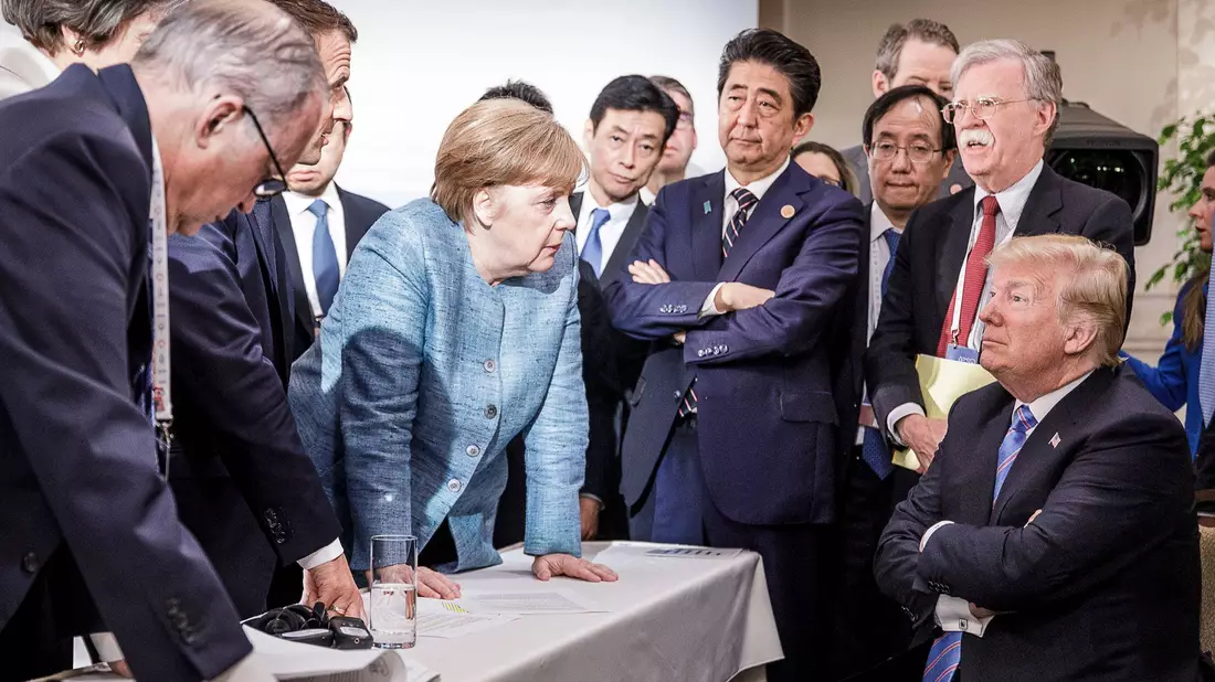 Dieses von der Bundesregierung verbreitete Bild des Fotografen Jesco Denzel wurde damals in sozialen Netzwerken viel kommentiert. (Archivbild) - Bild: Jesco Denzel/Bundesregierung/dpa