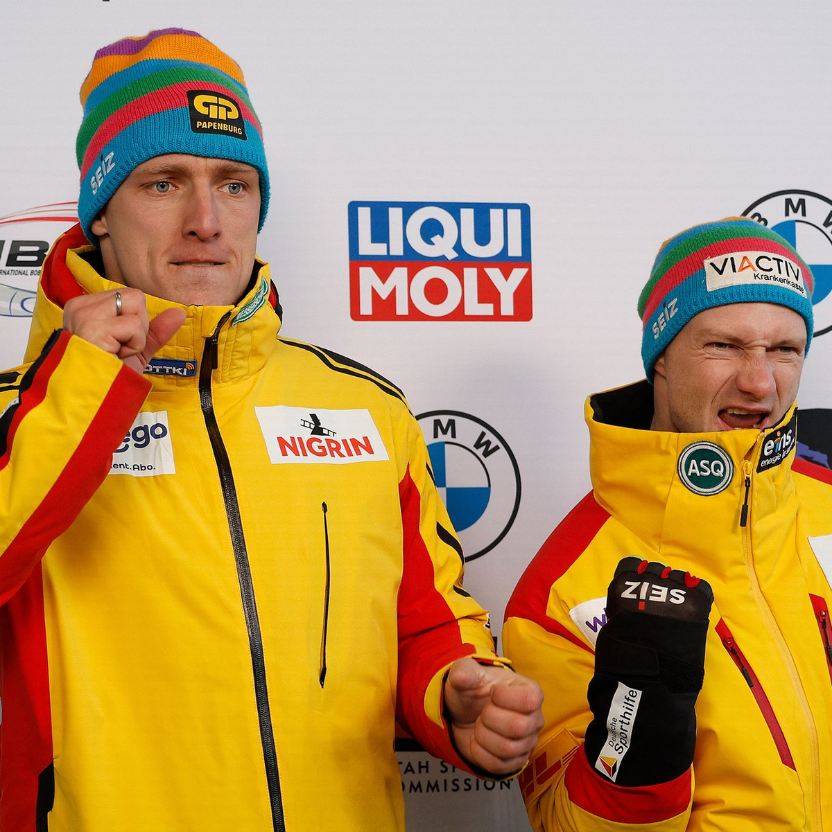 Thorsten Margis (l) will nun Olympia-Gold mit Team Johannes Lochner und fährt dann gegen seinen eisntigen Pilotne Francesco Friedrich. - Foto: Jeff Swinger/AP/dpa