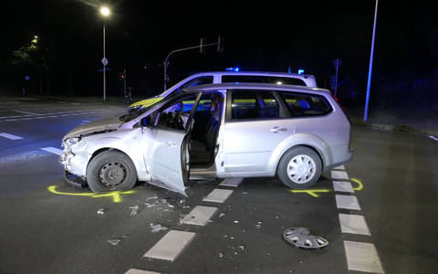 POL-COE: Coesfeld, Konrad-Adenauer-Ring/ Autos zusammengestoßen - Foto: presseportal.de