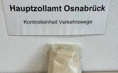 HZA-OS: Osnabrücker Zoll stellt ein Kilogramm 2-CMC sicher - Foto: presseportal.de
