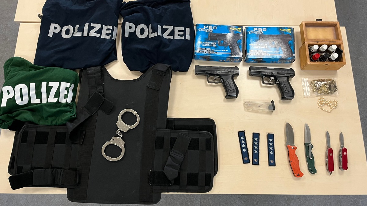 POL-D: Altstadt/Stadtmitte - Mann in Polizei-T-Shirt beschimpft Polizisten - Diverse Anzeigen gefertigt - Foto: presseportal.de