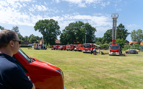 FW Flotwedel: 90 Jahre Ortsfeuerwehr und 60 Jahre Jugendfeuerwehr - Offensen feiert Jubiläum - Foto: presseportal.de