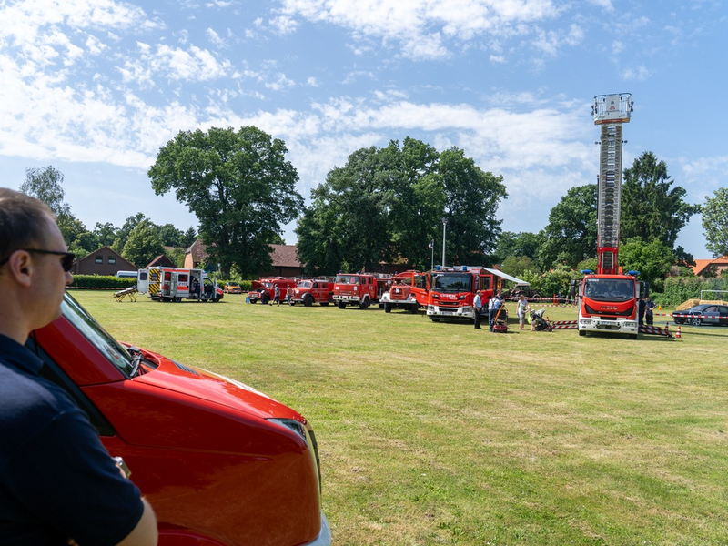 FW Flotwedel: 90 Jahre Ortsfeuerwehr und 60 Jahre Jugendfeuerwehr - Offensen feiert Jubiläum - Foto: presseportal.de
