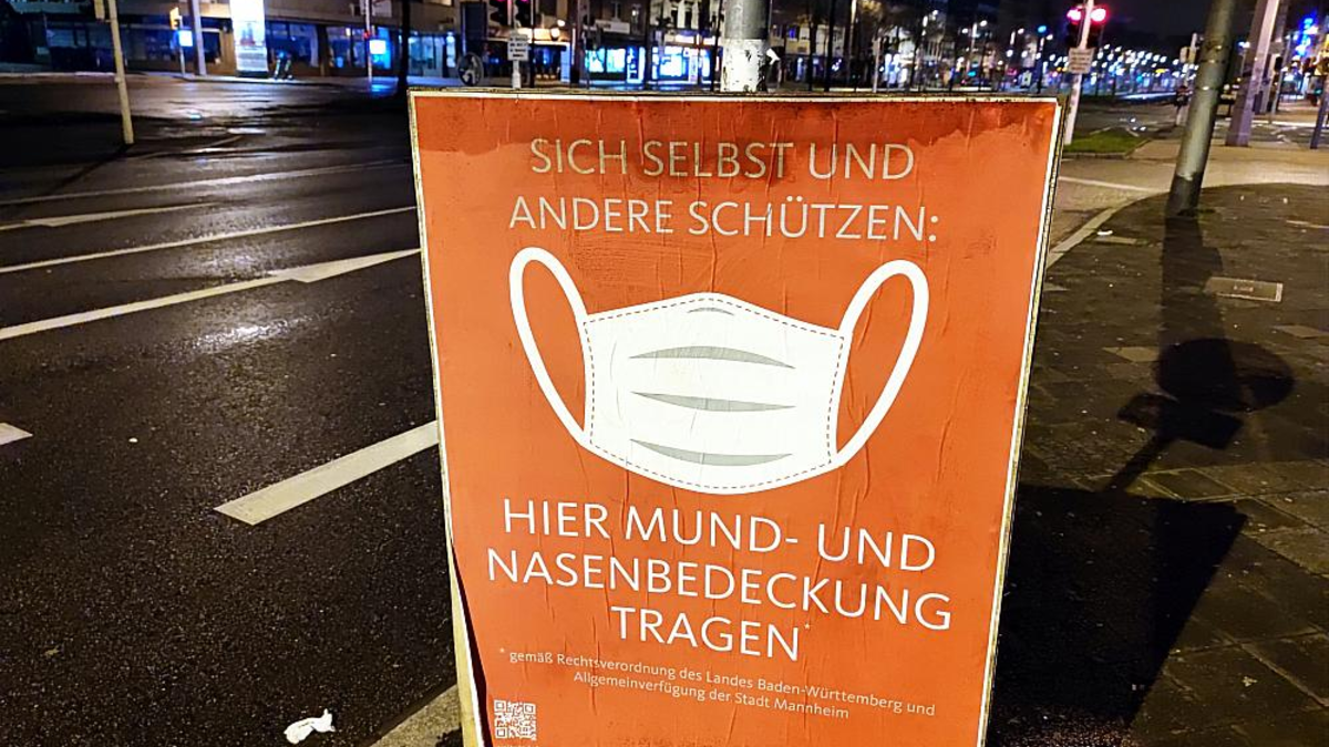 Hinweis auf Mund-Nasen-Schutz (Archiv) - Foto: über dts Nachrichtenagentur