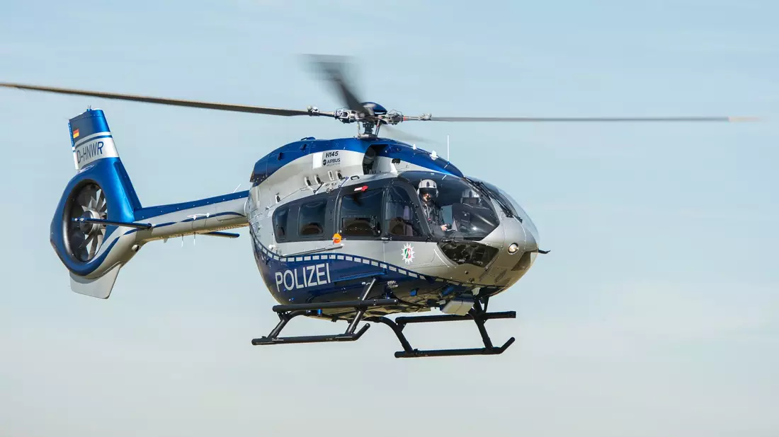 Die Polizei in Köln sucht nach einem flüchtigen 38-Jährigen. (Symbolbild) - Bild: Wolfram Kastl/dpa