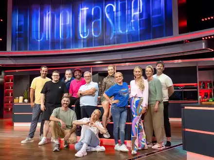 Elmar Paulke Paul Schütz Andreas Hoppe Simon Pearce Jan Hofer Melody Haase Jeanette Biedermann Jenny Elvers Martina Voss-Tecklenburg Ben Blümel Jochen Schropp Kathrin Menzinger Promi Taste - Foto: Joyn/Benedikt Müller, presseportal.de
