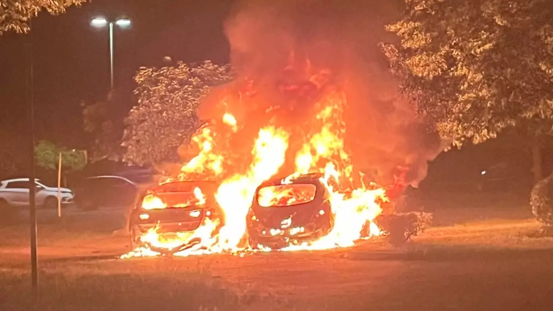 POL-ME: Zwei Autos abgebrannt - Polizei bittet um Hinweise 2506072 - Bild: presseportal.de