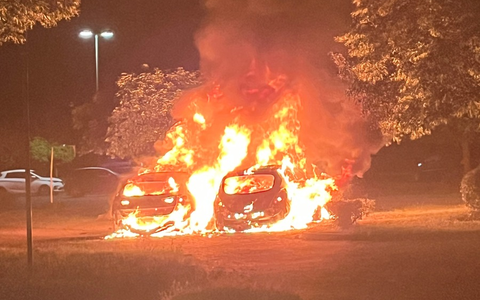 POL-ME: Zwei Autos abgebrannt - Polizei bittet um Hinweise 2506072 - Foto: presseportal.de