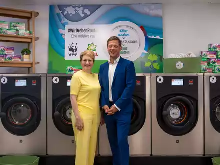 #WirDrehenRunter: Pop-up-Kaltwaschsalon in Köln für mehr Nachhaltigkeit im Alltag - Foto: presseportal.de