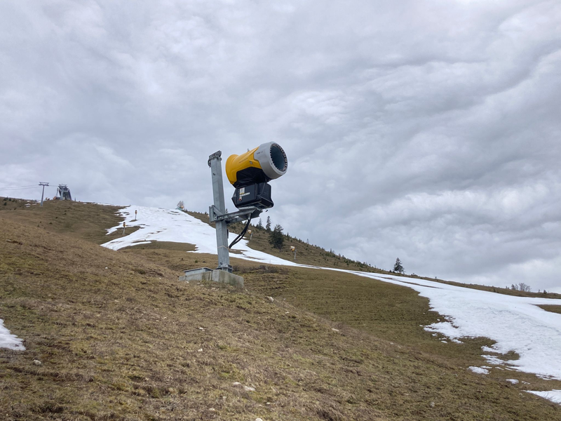 An vielen Bergen fiel im Winterhalbjahr deutlich weniger Schnee als im langjährigen Mittel. (Archivbild) - Foto: Sabine Dobel/dpa