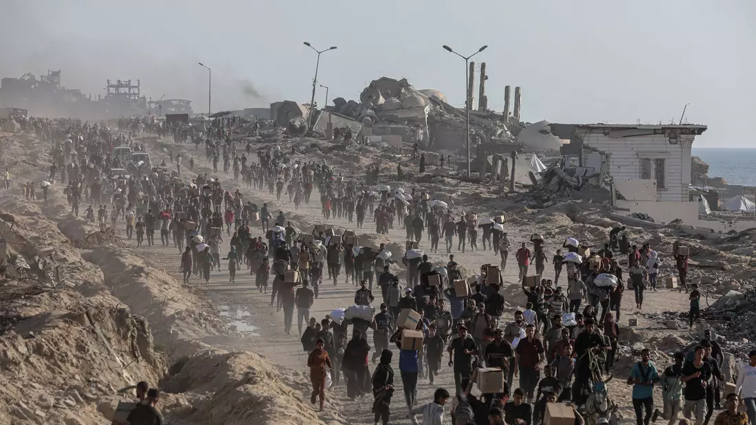 Nach palästinensischen Angaben sollen in der Nähe eines Verteilzentrums für humanitäre Hilfe wieder Menschen getötet worden sein. (Archivbild) - Bild: Omar Ashtawy/APA Images via ZUMA Press Wire/dpa
