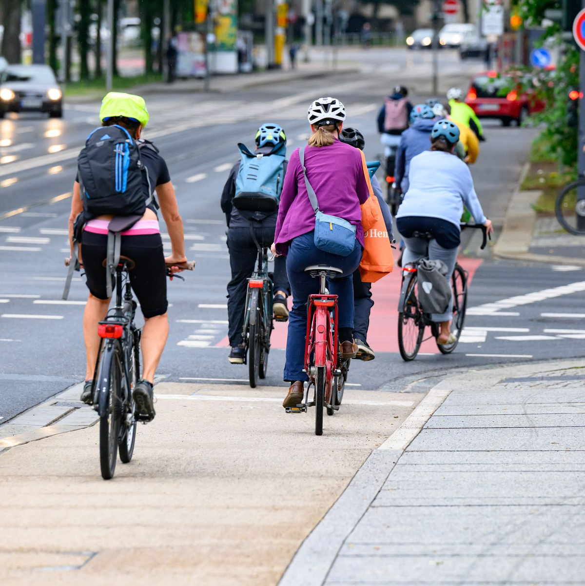 Ein gutes Netz an Radwegen ist ein wichtiger Aspekt für Radler. (Archivbild)  - Foto: Robert Michael/dpa